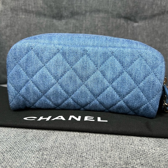 CHANEL CC denim Double Zip Vanity Case - Picture 5 of 14